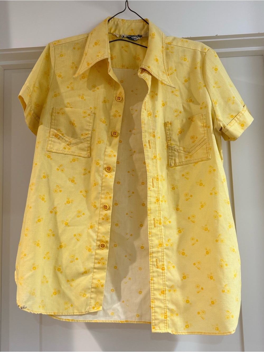 Vintage Villager Yellow Floral Short-Sleeve Button-Down Shirt